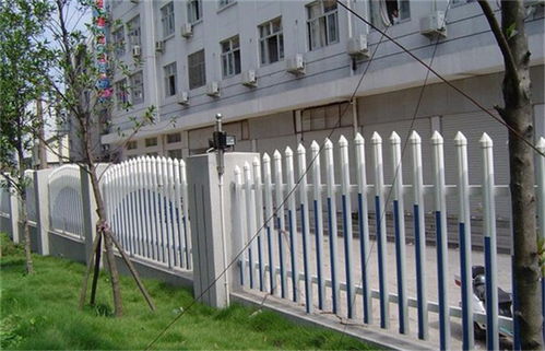 孝感市綠化帶圍欄 2018年塑鋼P(yáng)VC草坪護(hù)欄的高質(zhì)量與價(jià)格解析